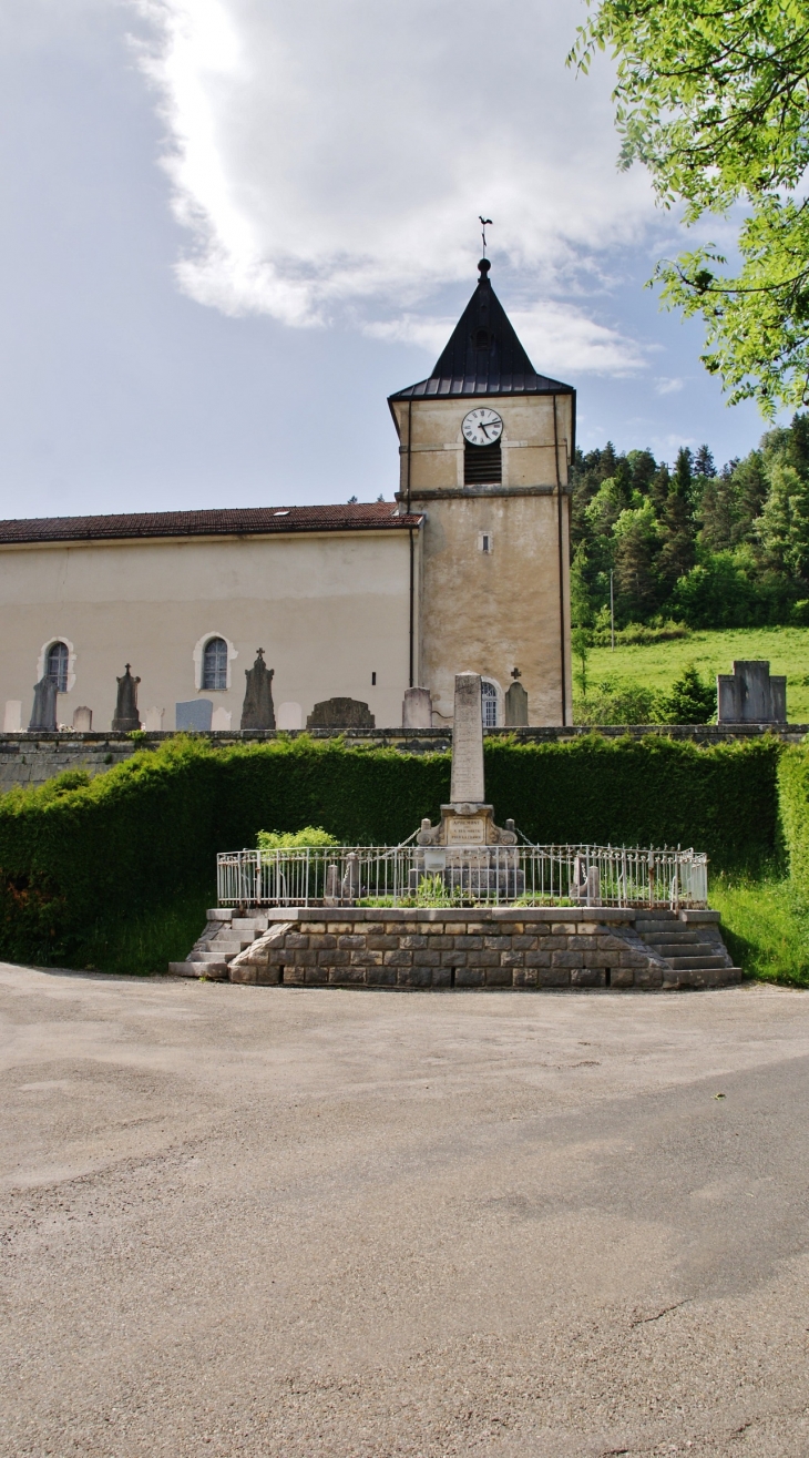 -/Petit-Vallon ( Commune D'Apremont )( L'église )( Monument aux Morts )