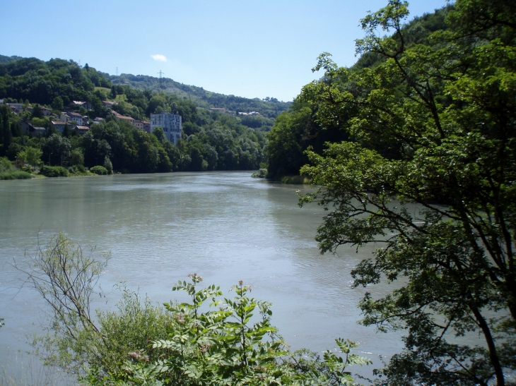 Le rhône à Bellegarde sur valserine - Bellegarde-sur-Valserine