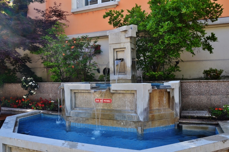 Fontaine - Bellegarde-sur-Valserine