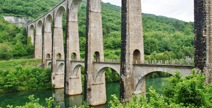 ..Viaduc de cize-Bolozon