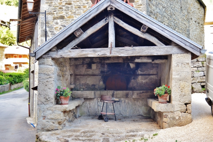 Four Communal  - Boyeux-Saint-Jérôme