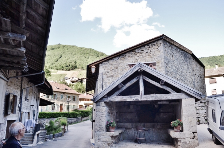 Four Communal  - Boyeux-Saint-Jérôme