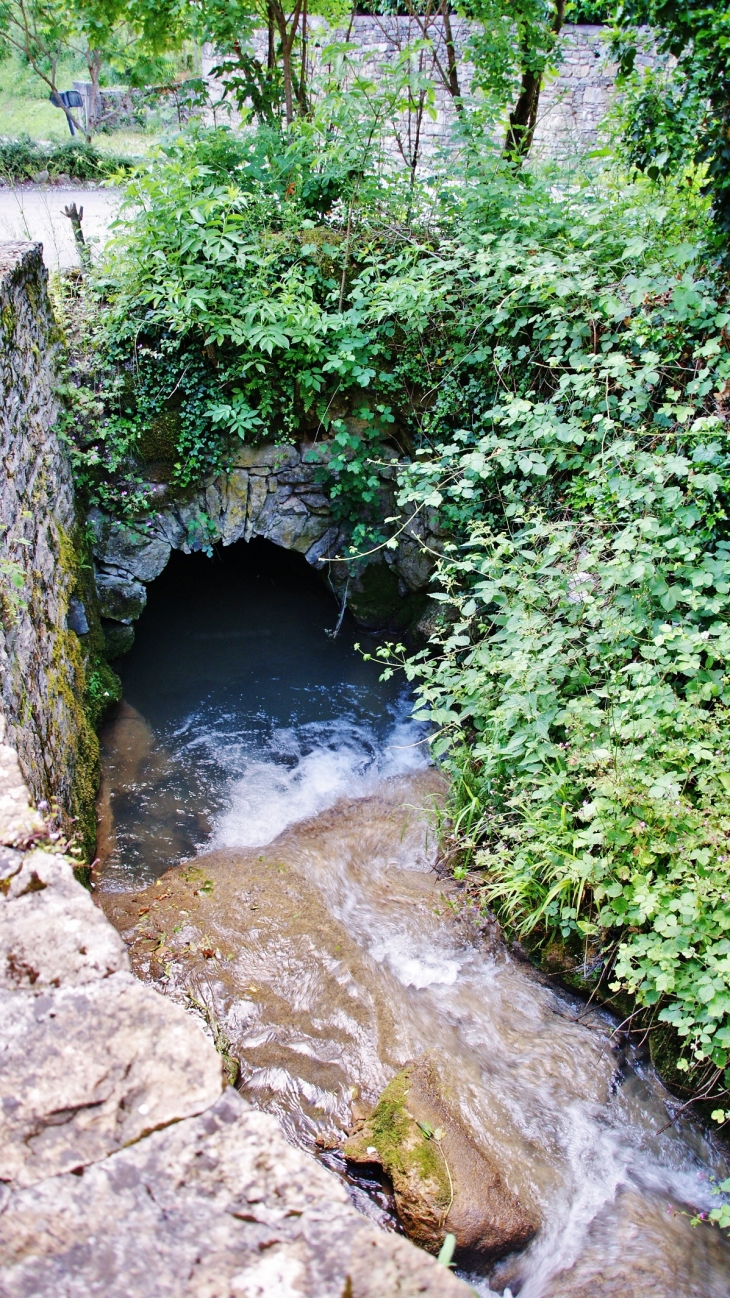  - Boyeux-Saint-Jérôme