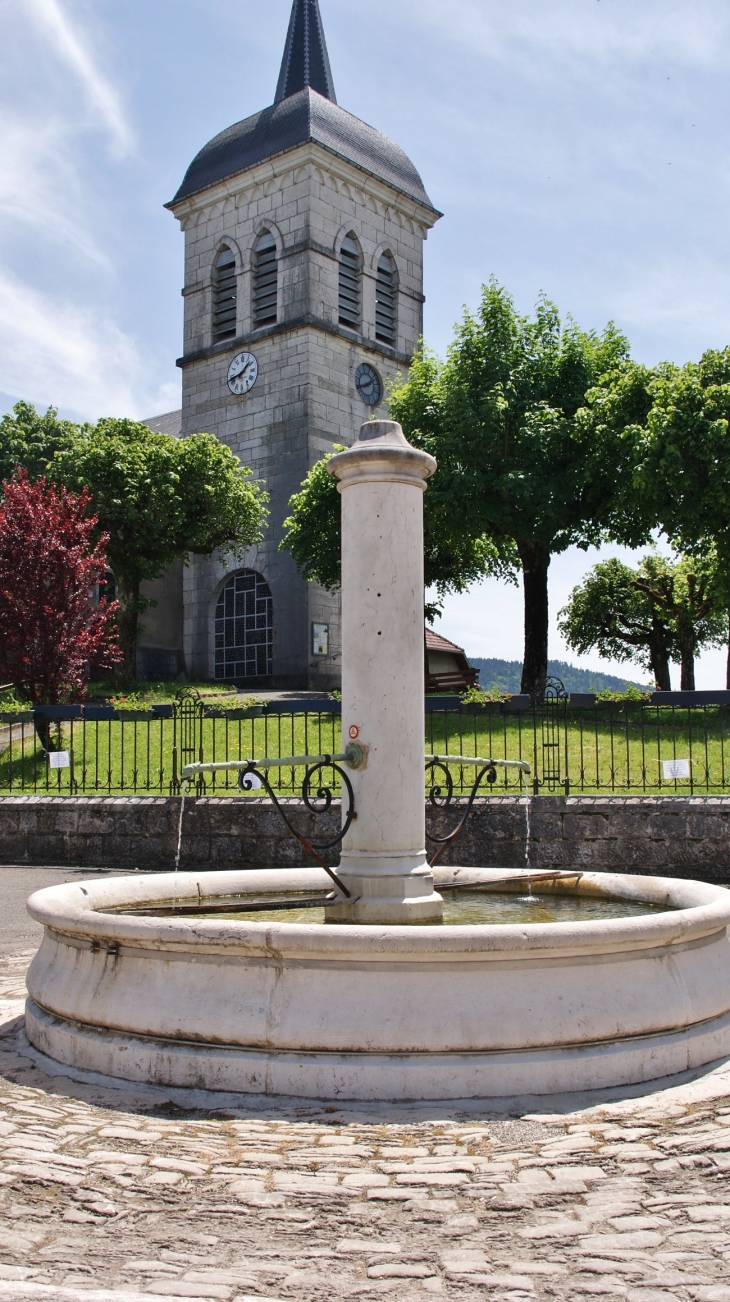 -/église De Brénod