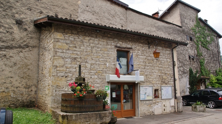 La Mairie - Cerdon