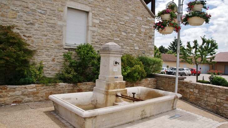 Fontaine - Ceyzériat