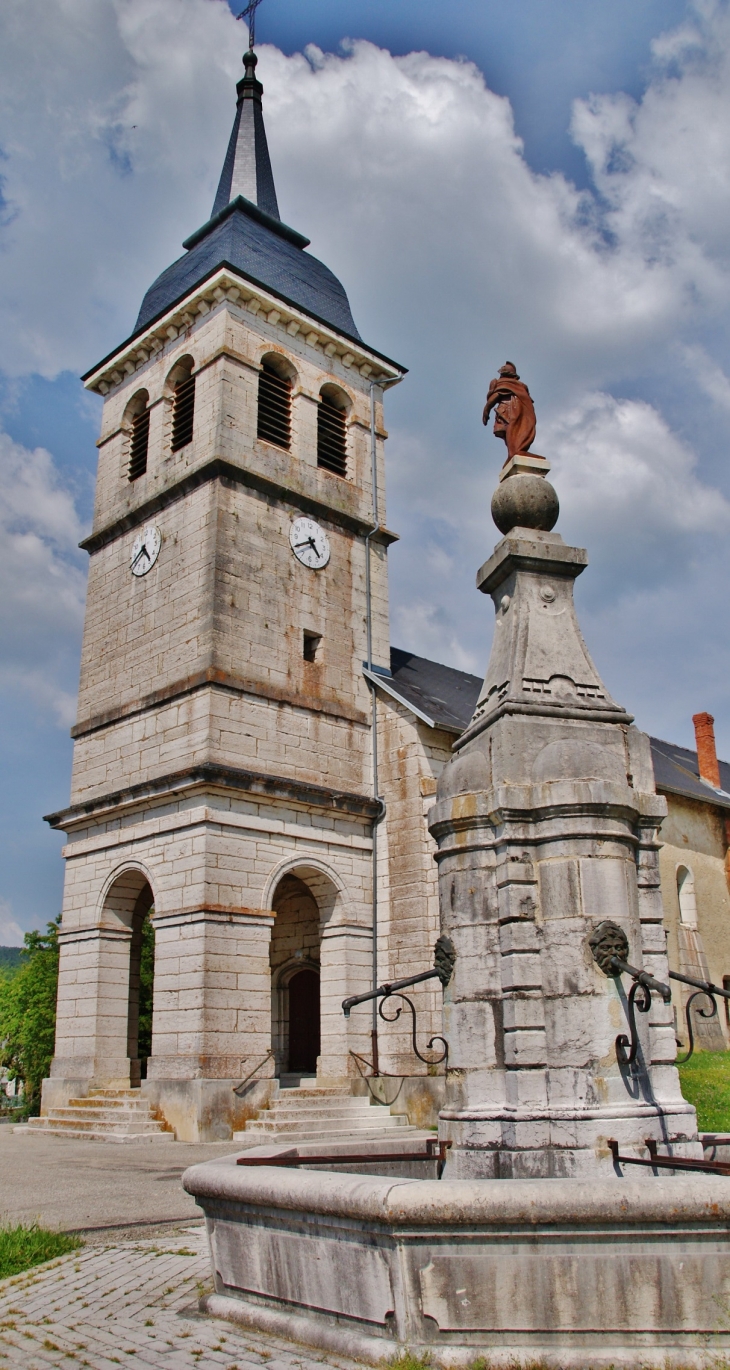 L'église et sa Fontaine - Champdor