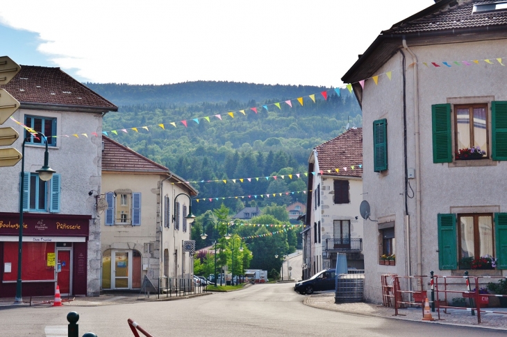  - Châtillon-en-Michaille