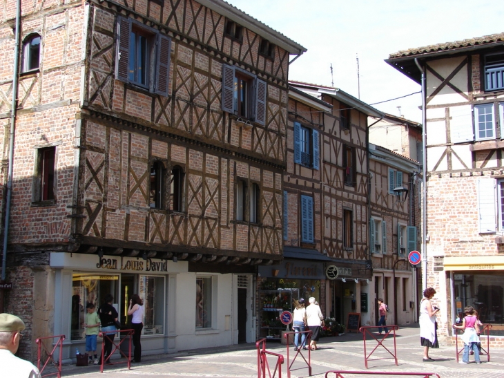 Maisons à colombage et commerces - Châtillon-sur-Chalaronne