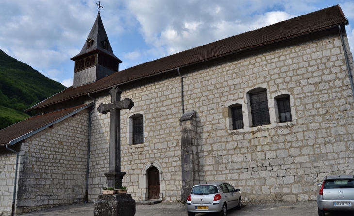 L'église - Chézery-Forens