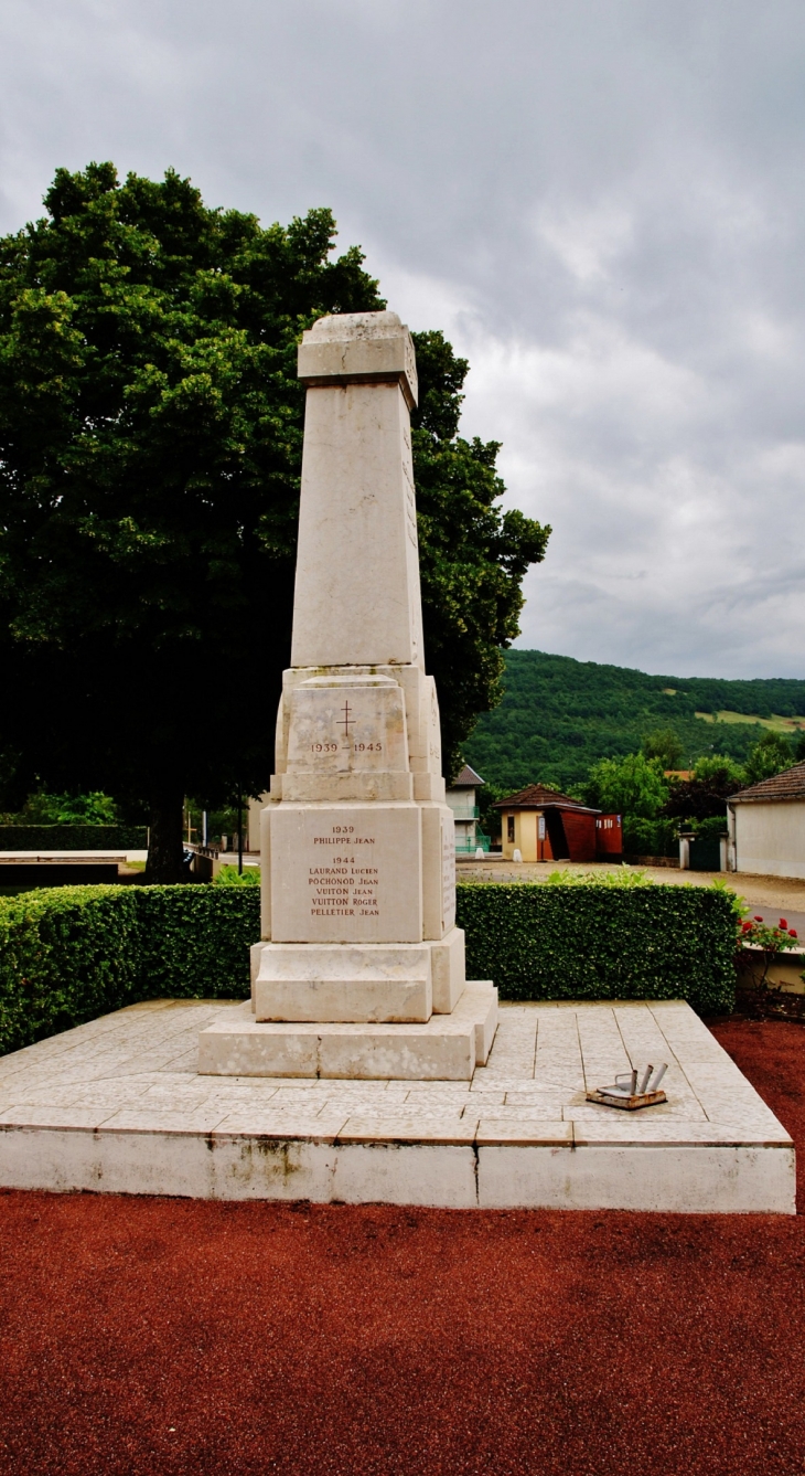 Monument aux Morts - Cize