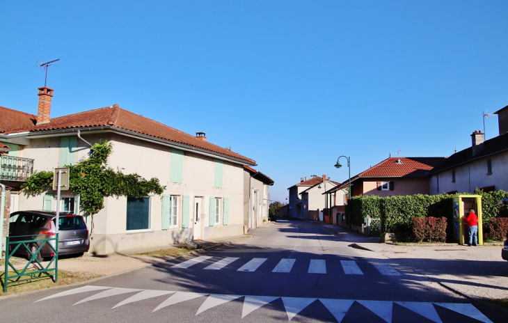 La Commune - Cruzilles-lès-Mépillat