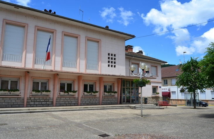 La Mairie - Dortan