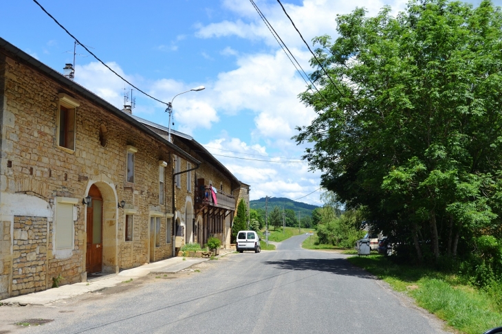  Bonnaz Commune de Dortant