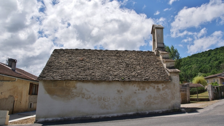  Bonnaz Commune de Dortant ( L'église )