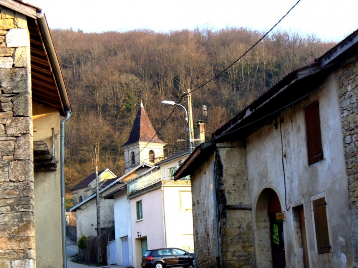 RUE DE L'EGLISE - Géovreissiat