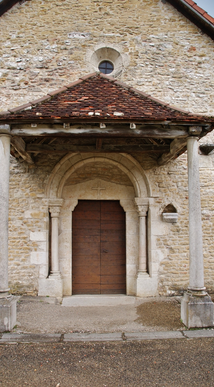 <<Hautecourt ( Commune de Hautecourt-Romanéche ) L'église - Hautecourt-Romanèche