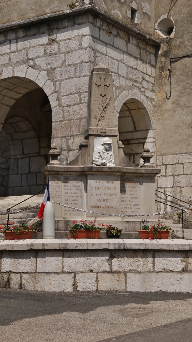 +église Saint-Romain ( Monument-aux-Morts ) - Hotonnes