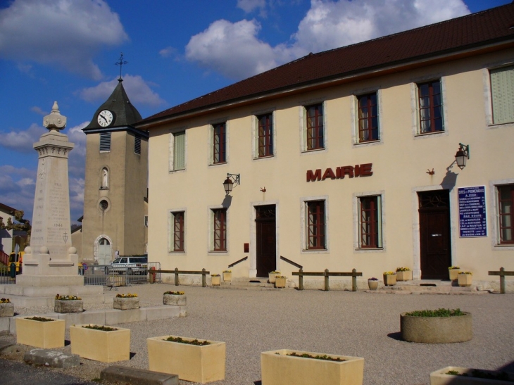 MAIRIE - Izernore