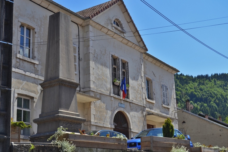 La Mairie - Lalleyriat