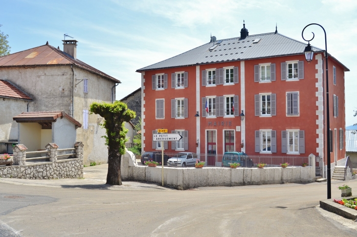 La Mairie - Le Grand-Abergement