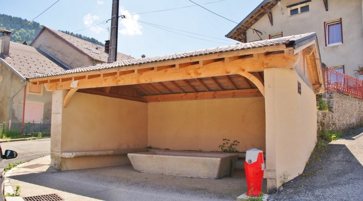 Le Lavoir - Le Poizat