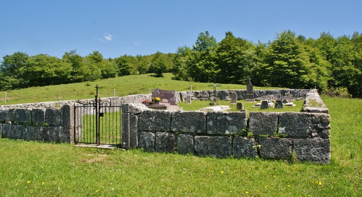 Cimetière de retord - Le Poizat