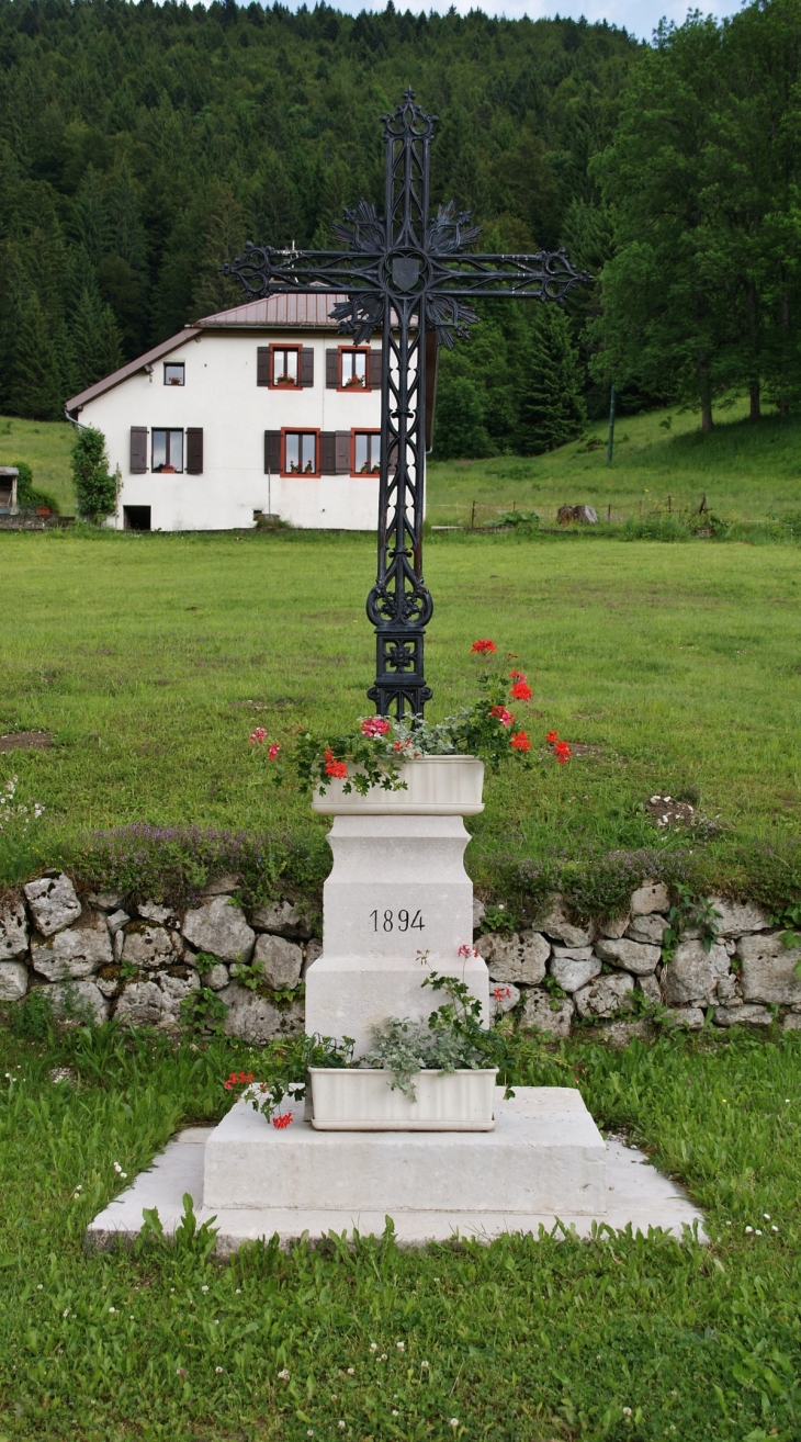 Croix - Lélex