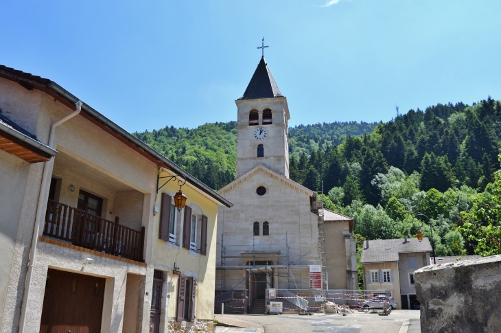 L'église - Les Neyrolles