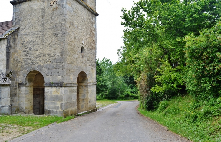 <église Notre-dame de L'Assomption 15 Em Siècle - Leyssard