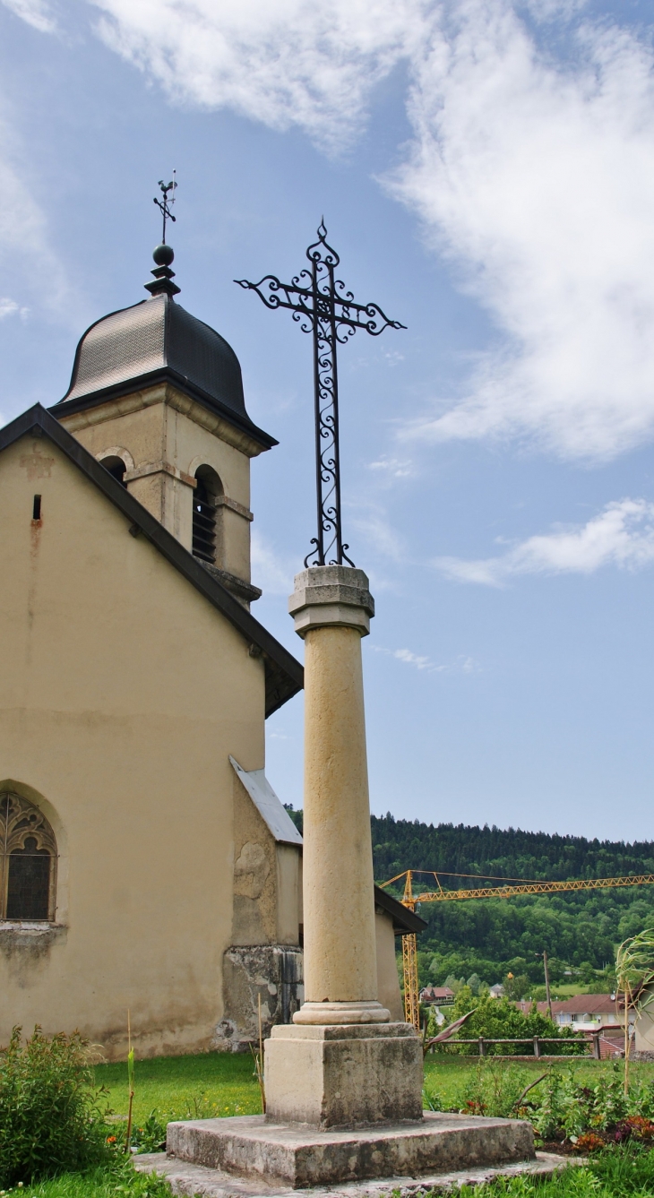 +-église Saint-Maurice et Croix - Martignat