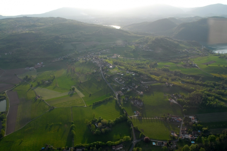 Vue aérienne - Massignieu-de-Rives