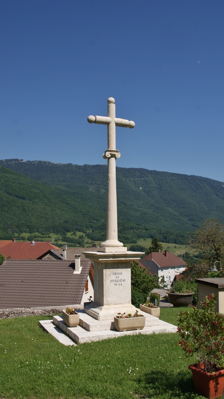 Croix - Montanges