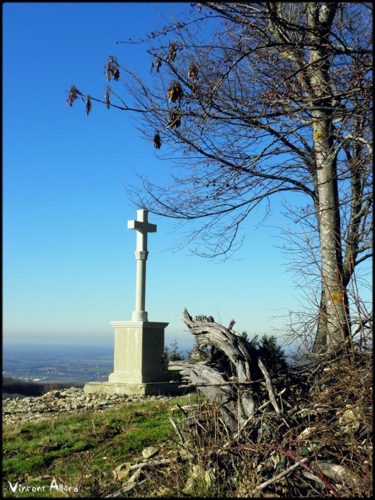 Croix Auguste Ginod - Nivollet-Montgriffon