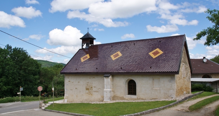 Bouvent Commune d'Oyonnax ( L'église )