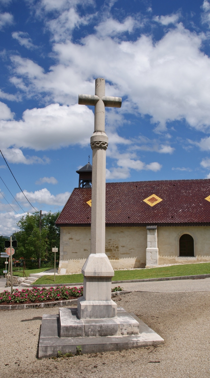 Bouvent Commune d'Oyonnax ( La Chapelle et la Croix ) 