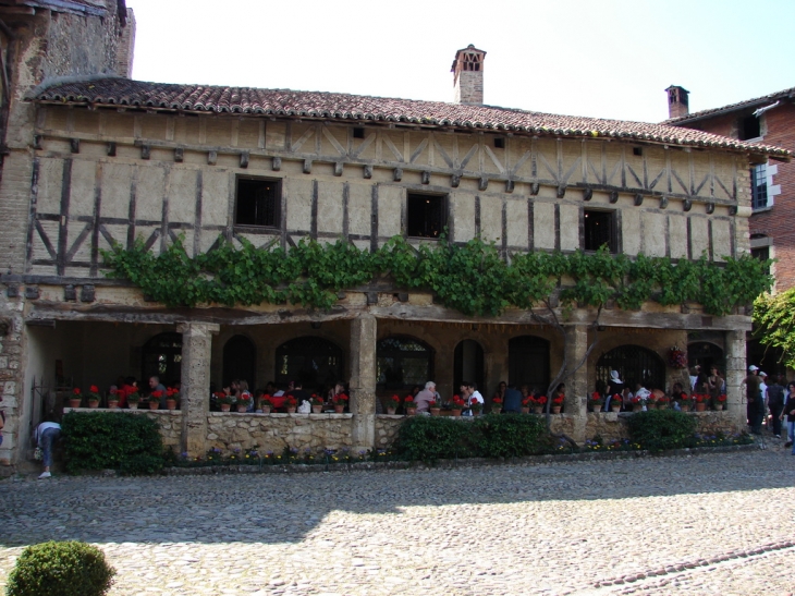 L'Ancienne Halle - Pérouges