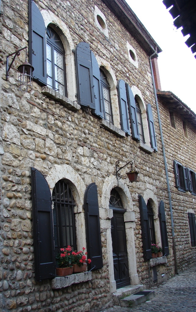 La Rue des Rondes - Pérouges