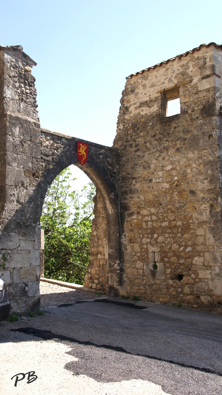  - Pérouges