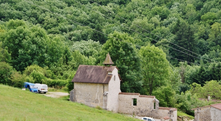 La Ceuille commune de Poncin ( Chapelle St Antoine )