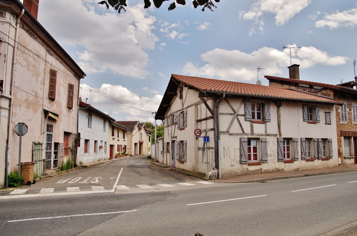 La Commune - Pont-de-Veyle