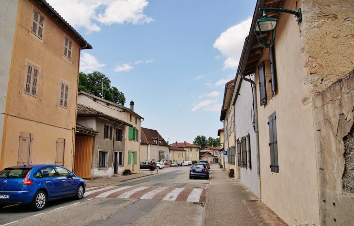 La Commune - Pont-de-Veyle