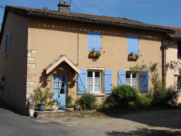 Dans les rues du Village - Saint-Bernard