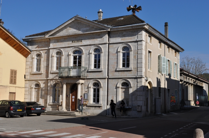 La Mairie - Saint-Jean-le-Vieux