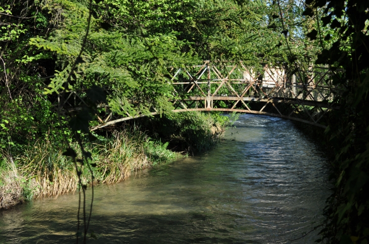 Les Bords de l'Ain - Saint-Jean-le-Vieux