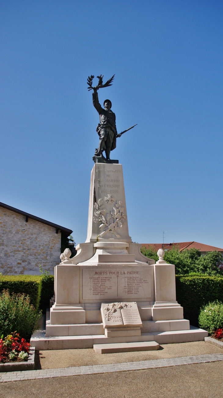 Monument aux Morts - Saint-Martin-du-Frêne