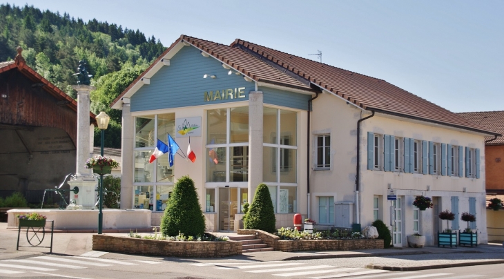 La Mairie - Saint-Martin-du-Frêne