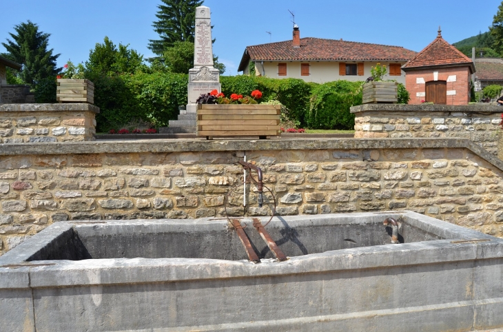 Fontaine - Treffort-Cuisiat