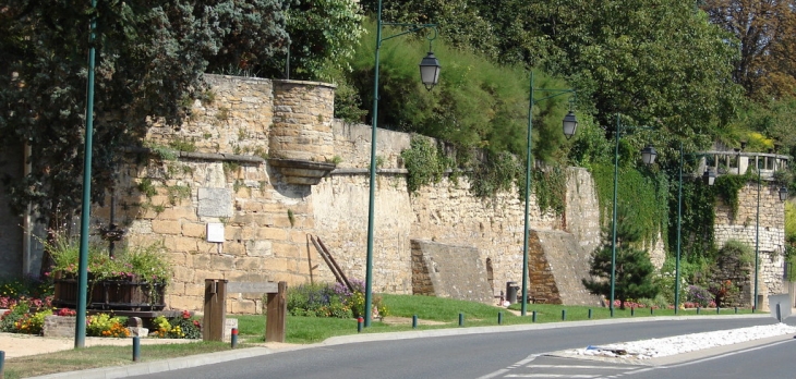 Les Remparts de la Ville - Trévoux