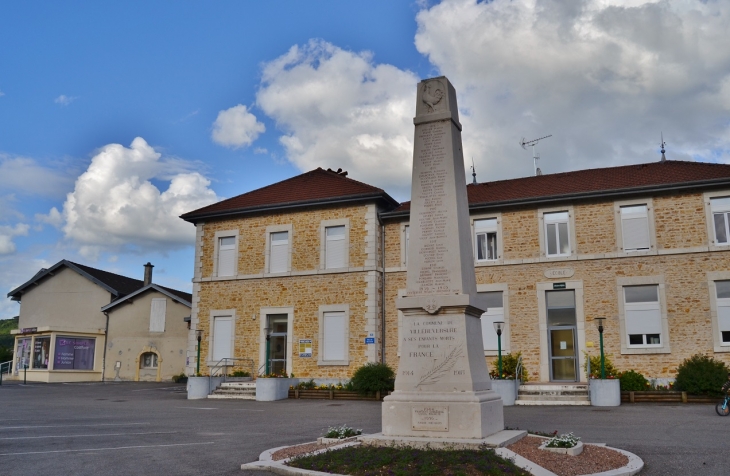 Monument aux Morts - Villereversure